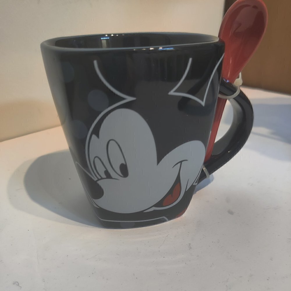 Mickey Mouse Coffee Mug NWOT Black, Red ,Polka Dots, Red Spoon, by Jerry Leigh - Picture 5 of 7